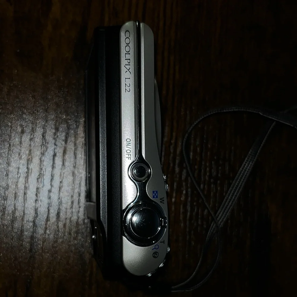 Nikon Coolpix L22 Digital Camera
